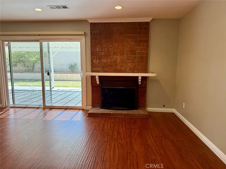 17313 Vickie Ave — Photo 10