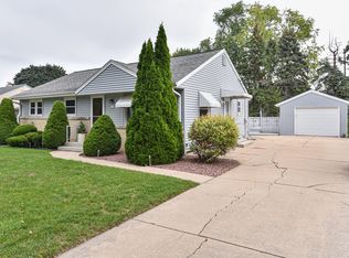 1230 S 90th St, West Allis, WI 53214