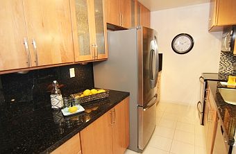 4th image of 320 Vallejo Dr APT 3