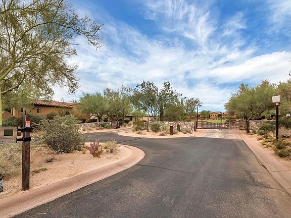 9348 E Mountain Spring Rd-MLS_Size-001-2