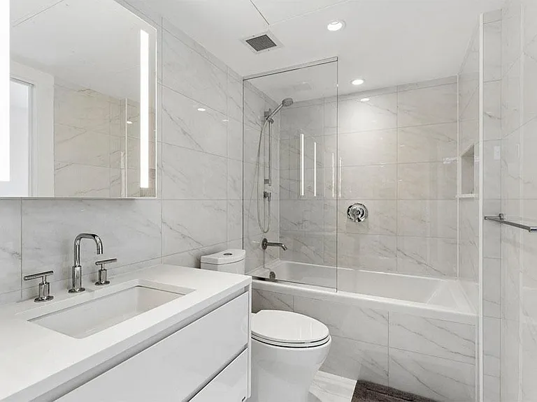 2888 Arbutus St #205 — Photo 25