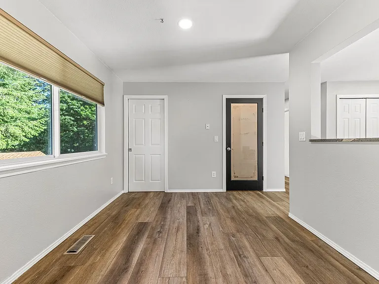 11322 Skagit Dr SE — Photo 6