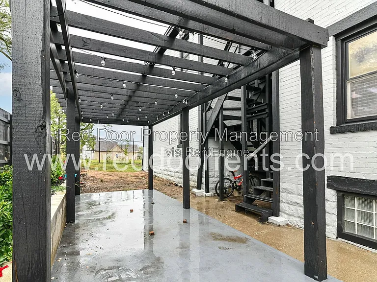 1329 E Market St #2 — Photo 21