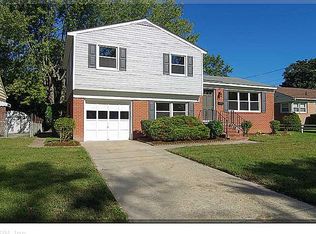 7 Winnard Rd, Hampton, VA 23669