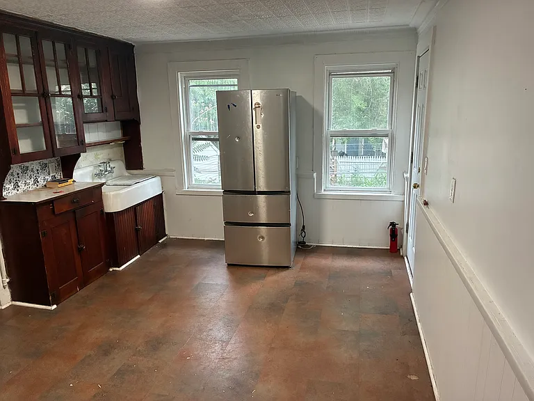 10 Becker Pl #4 — Photo 8