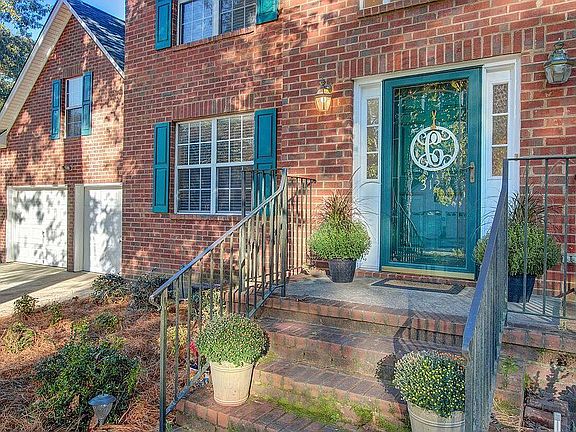 4th image of 312 King Charles Cir