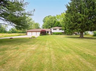 2826 Columbiana Rd, New Springfield, OH 44443