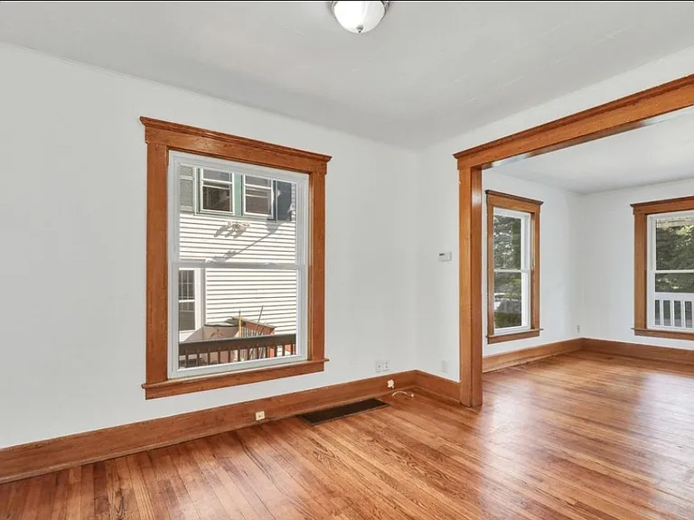 1404 Linval St — Photo 6