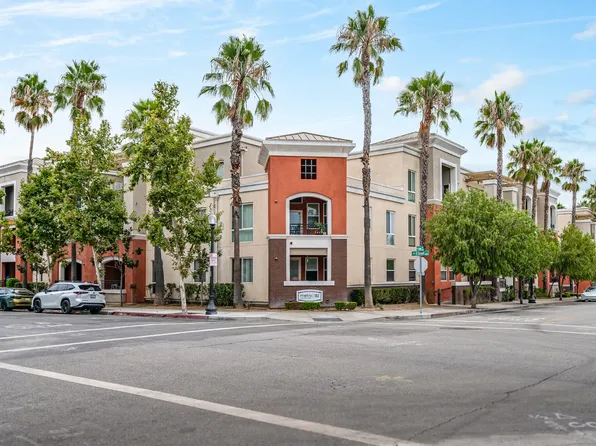 Metro 102 Apartments