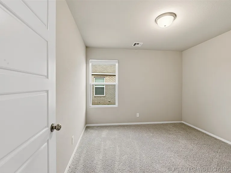 8501 E 162nd St S — Photo 20
