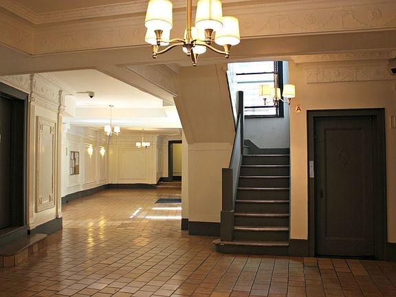 5th image of 699 Ocean Ave #A6