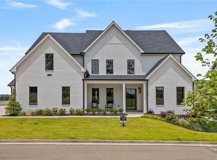 213 Brogans Blf, Ball Ground, GA 30107