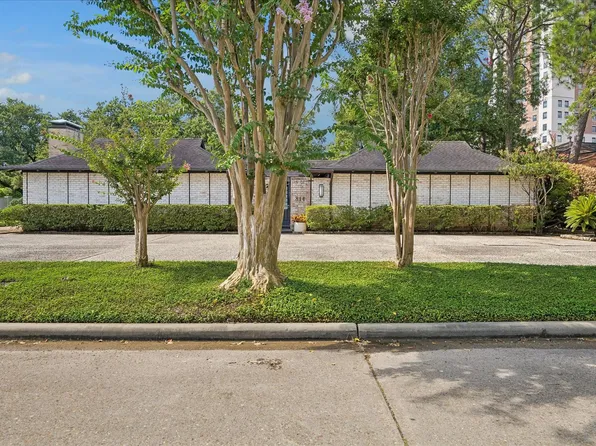 814 Wild Valley Rd, Houston, TX 77057