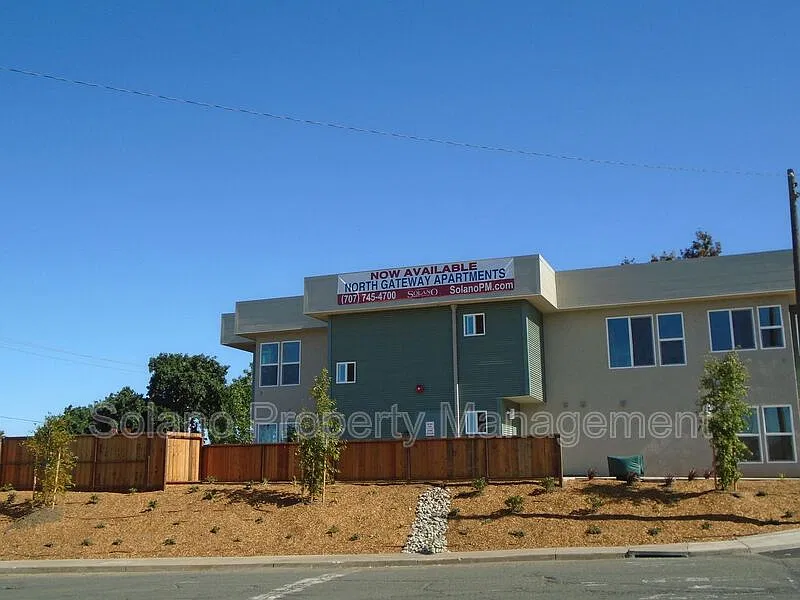 1 bed, 1.0 bath, 520 sqft, $1,895 — Photo 2