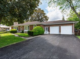 6 Paramount Rd, Markham, ON L3P 2V6
