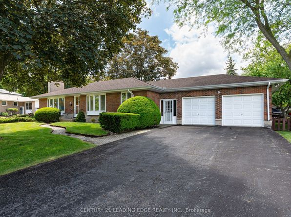 6 Paramount Rd, Markham, ON L3P 2V6