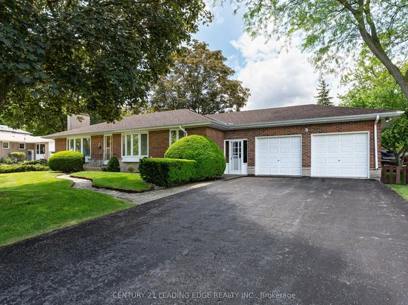6 Paramount Rd, Markham, ON L3P 2V6