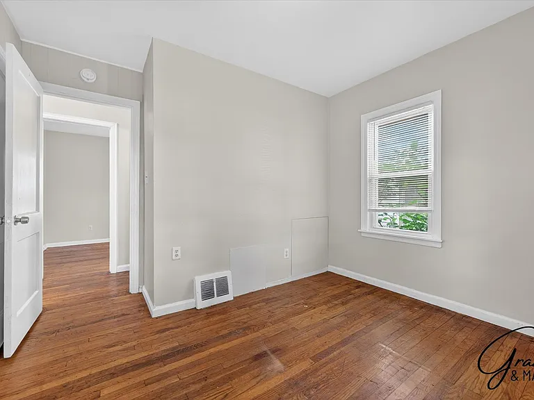 7466 W Pkwy — Photo 15