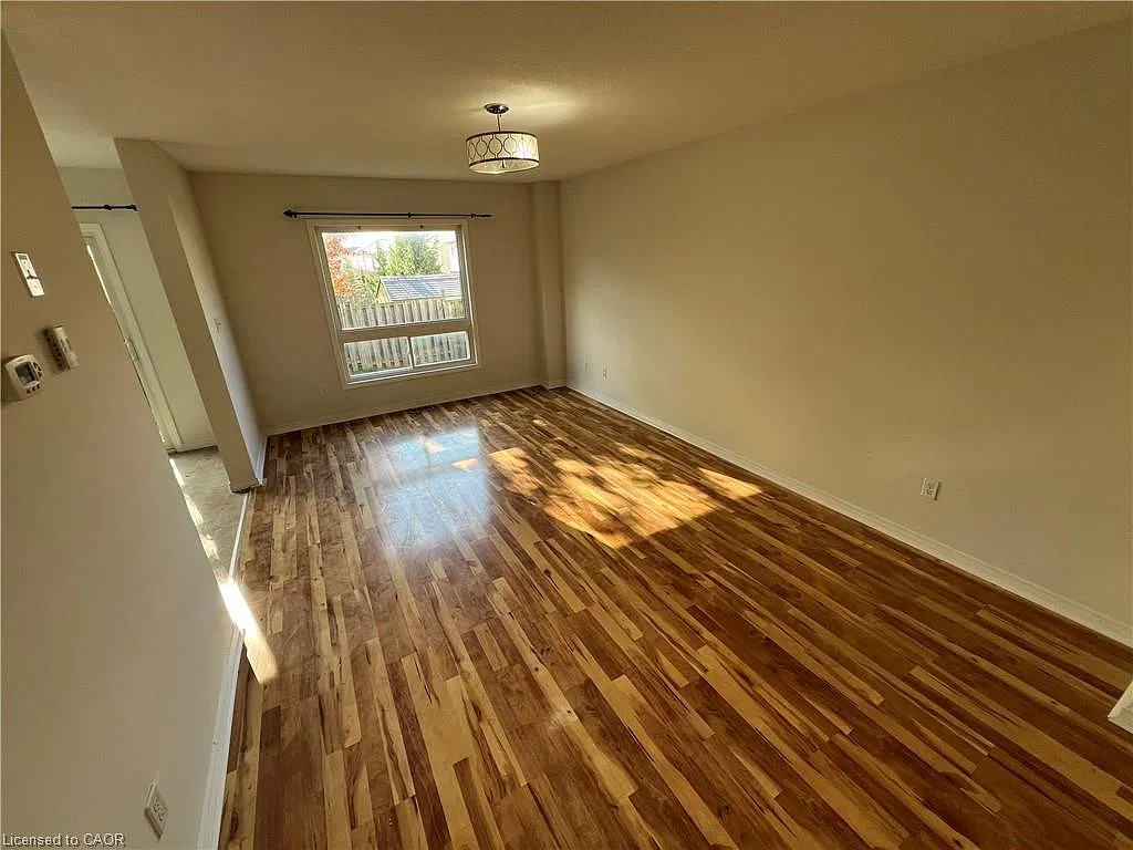 4 bed, 2.5 bath, 2063 sqft, $2,650 — Photo 4