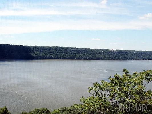 Sold by Bellmarc Realty | media 18