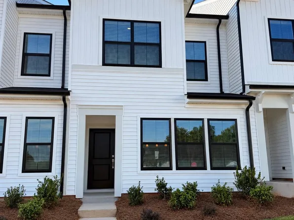 6554 Harlech St, Charlotte, NC 28269