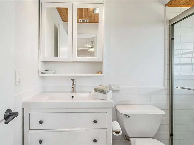 9498 Alborado Rd — Photo 37