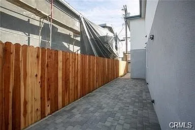 614 W 85th St #1/2 — Photo 16
