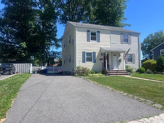 2nd image of 228 Windsor Ave