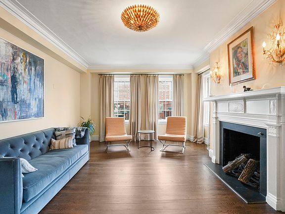 3rd image of 50 Commonwealth Ave #804805