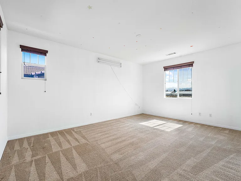 1364 Wellington Dr — Photo 26