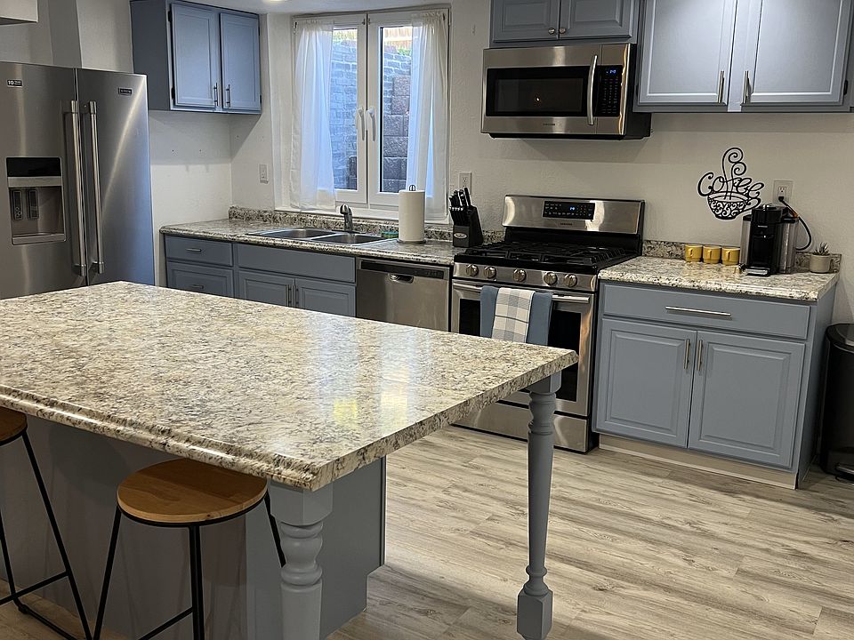 1st image of 3143 W 90th Pl