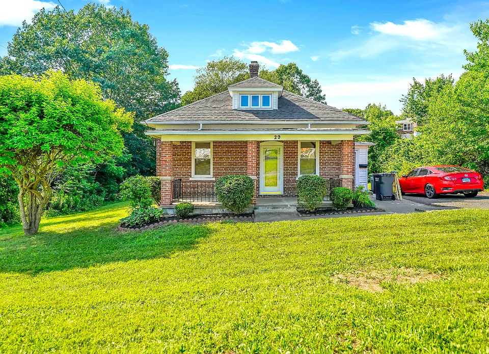 29 Hazelhurst Ave