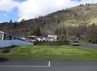 314 E Humboldt St, Bingen, WA