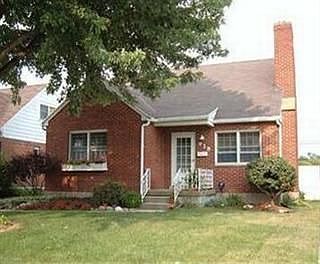 1st image of 918 Broadmoor Dr