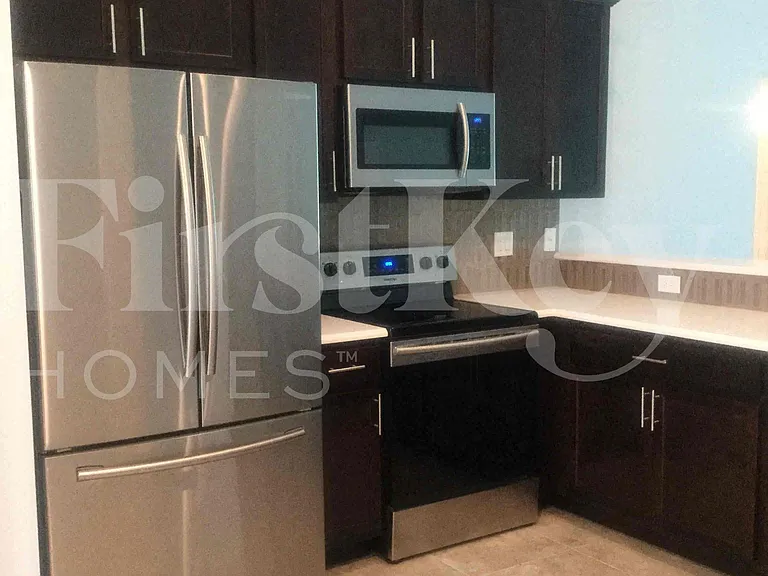 328 SW Ridgecrest Dr — Photo 7