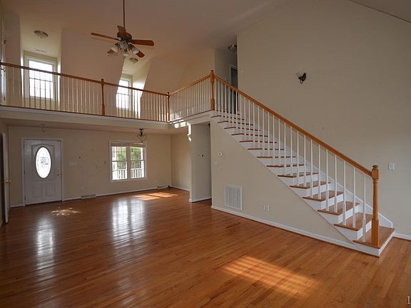 3rd image of 129 Hannah Way