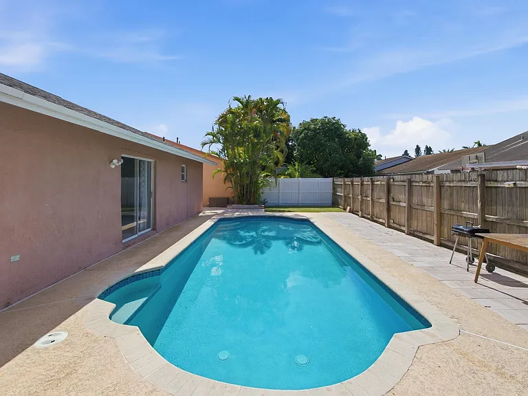 5635 Lake George Pl — Photo 30