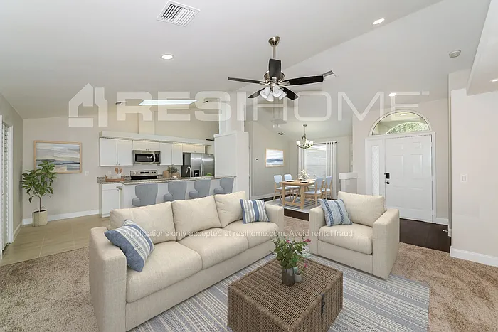3 bed, 2.0 bath, 1805 sqft, $2,395 — Photo 4