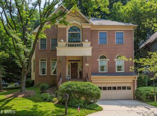 8009 Ashboro Ct, Chevy Chase, MD 20815