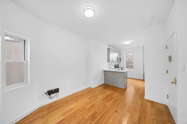 Rented by Vector New York, LLC | media 4