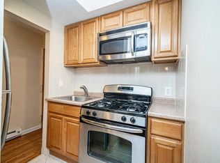 108 1st St APT 3B, Hoboken, NJ 07030