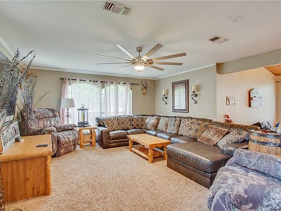 3rd image of 4903 Willow Chase Dr