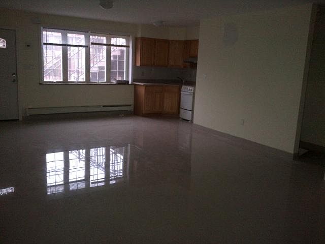 1st image of 179 27th Ave