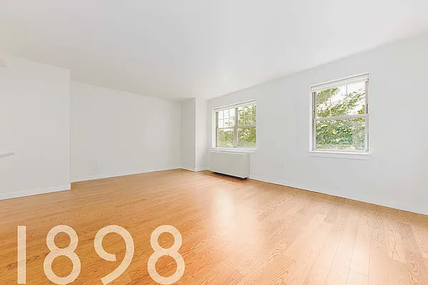 Rented by A&E Real Estate Management | media 10
