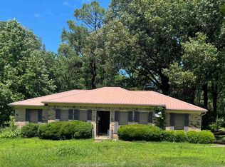 825 Calvert Rd, Forrest City, AR 72335