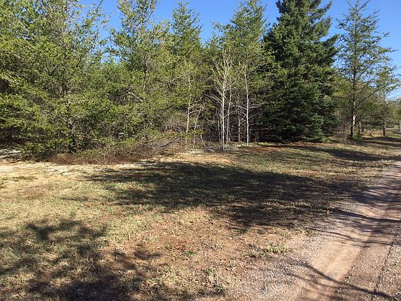 3rd image of 10 Goodman Road Sands Township