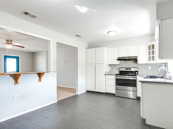 5th image of 4003 Shay Dr