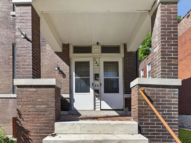 736 Dover Pl #1F — Photo 3