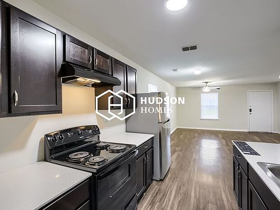 5th image of 3509 Pickett St