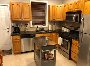 524 Dudley St, Philadelphia, PA 19148